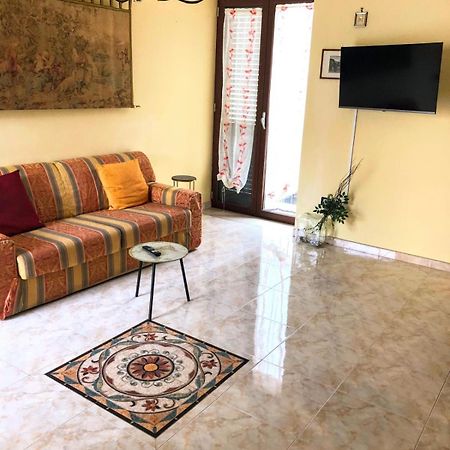Bed and Breakfast Di Padre In Figlio Казерта Экстерьер фото